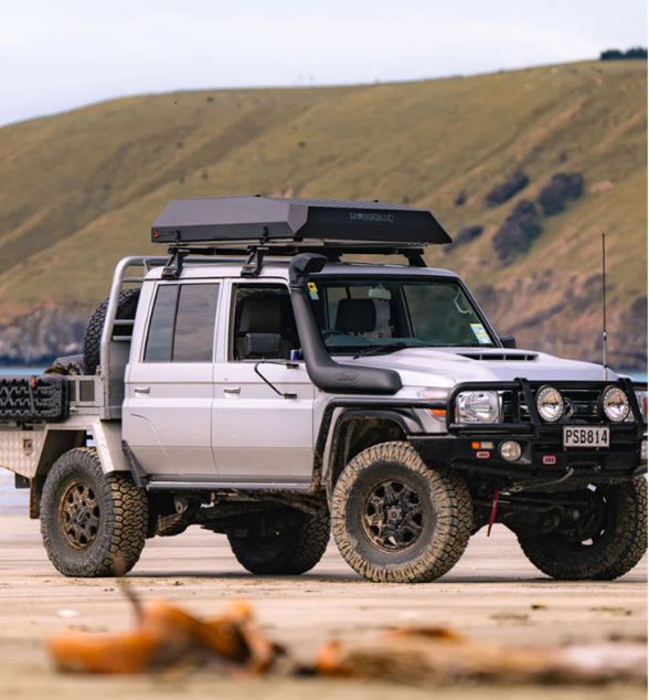 Armourdillo Hard Shell Rooftop Tent